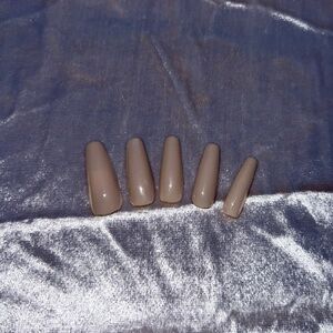 Gel- Nude press on nails